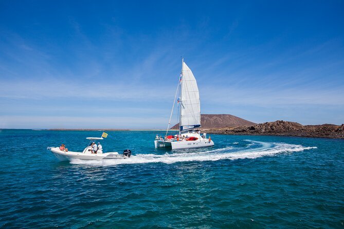 Ferry to Lobos