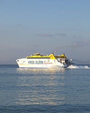 Ferry between the Canary Islands 
